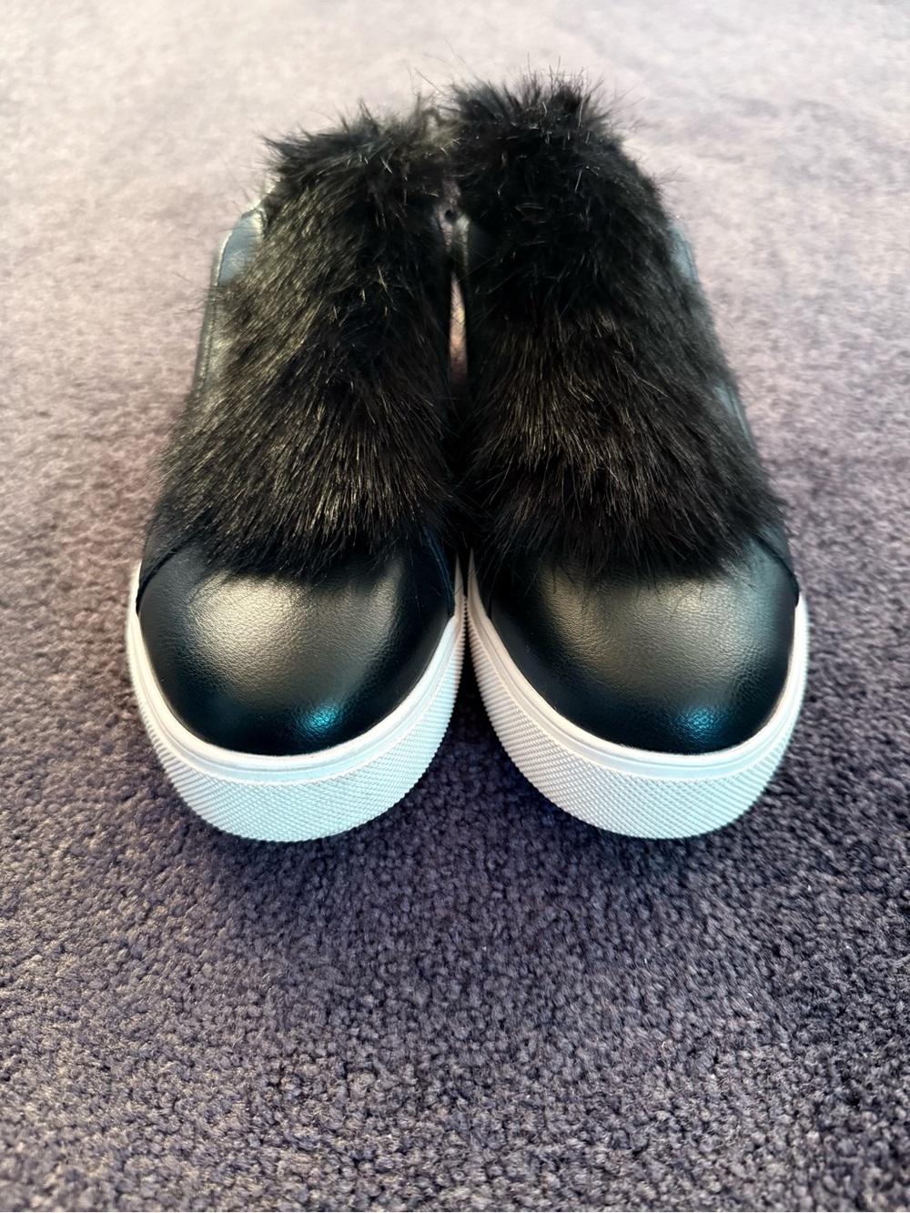 Rare Fun & Funky “Aldo” Black Fur Platform Sneakers 🖤 - Size 8.5 - Like New!